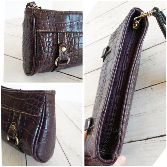 Faux Leather Wristlet Purple Crocodile Embossed Zip Top Purse Makeup Bag Clutch - Picture 9 of 10